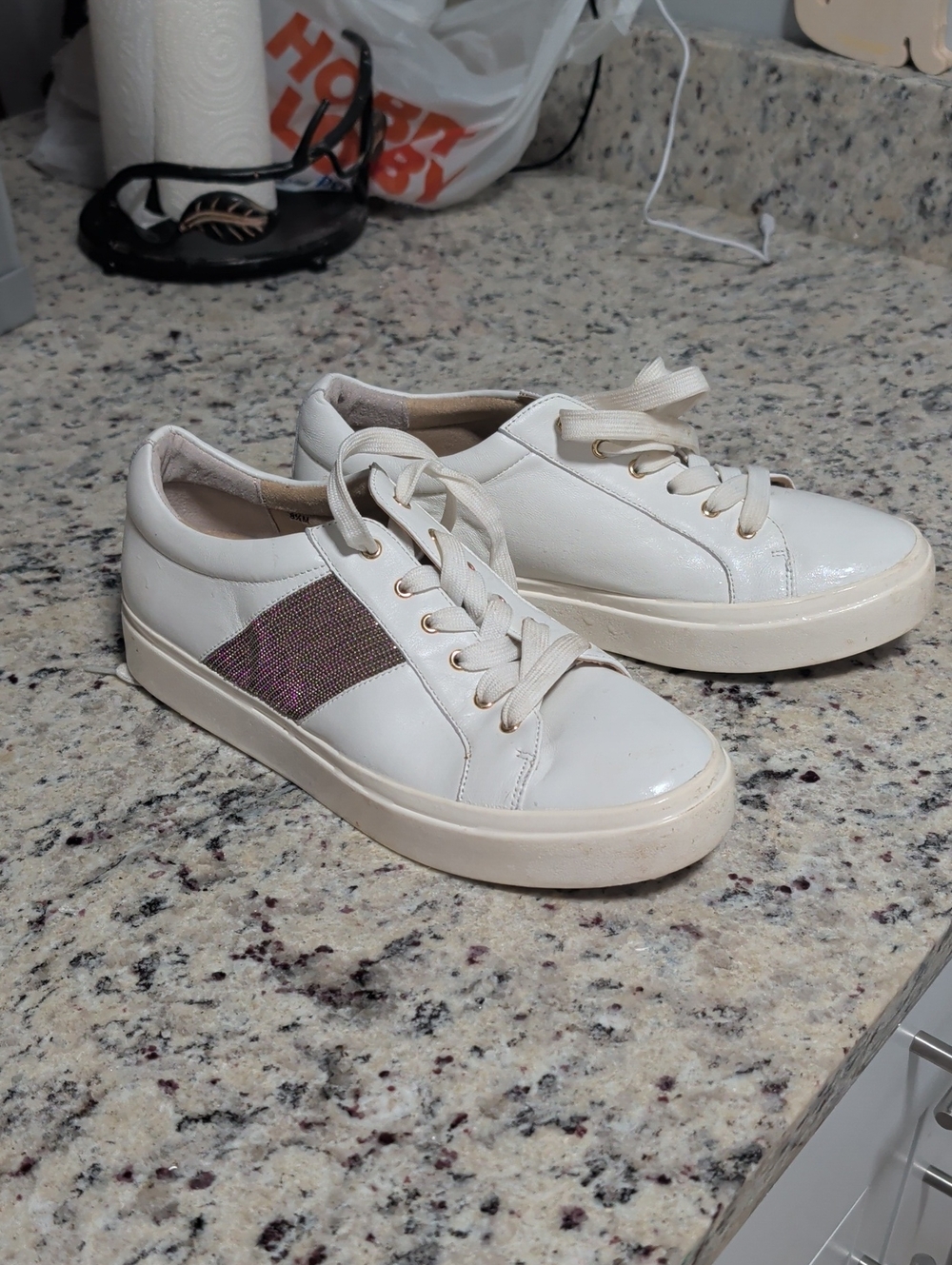 Women's Low-Top Fashion Sneakers